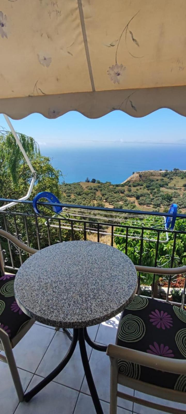 Апартаменты Sette Isole Countryside Retreat Near Egremni 1 Атанион